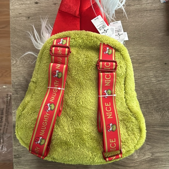 The Grinch backpack - Picture 5 of 6